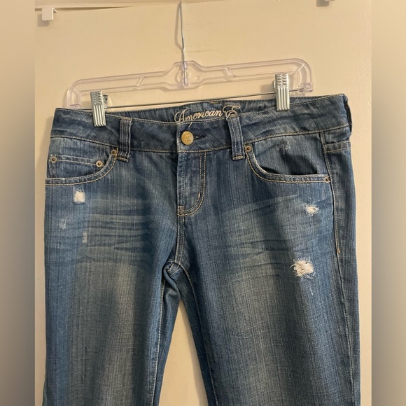 American Eagle Distressed Favorite Boyfriend Jean Medium Wash Size 6 - Picture 5 of 16